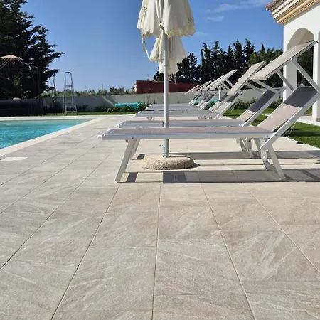 Vittoria 3* Cirò Marina