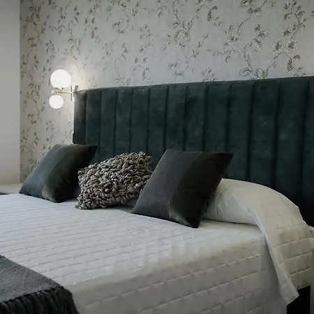 Vittoria 3* Cirò Marina